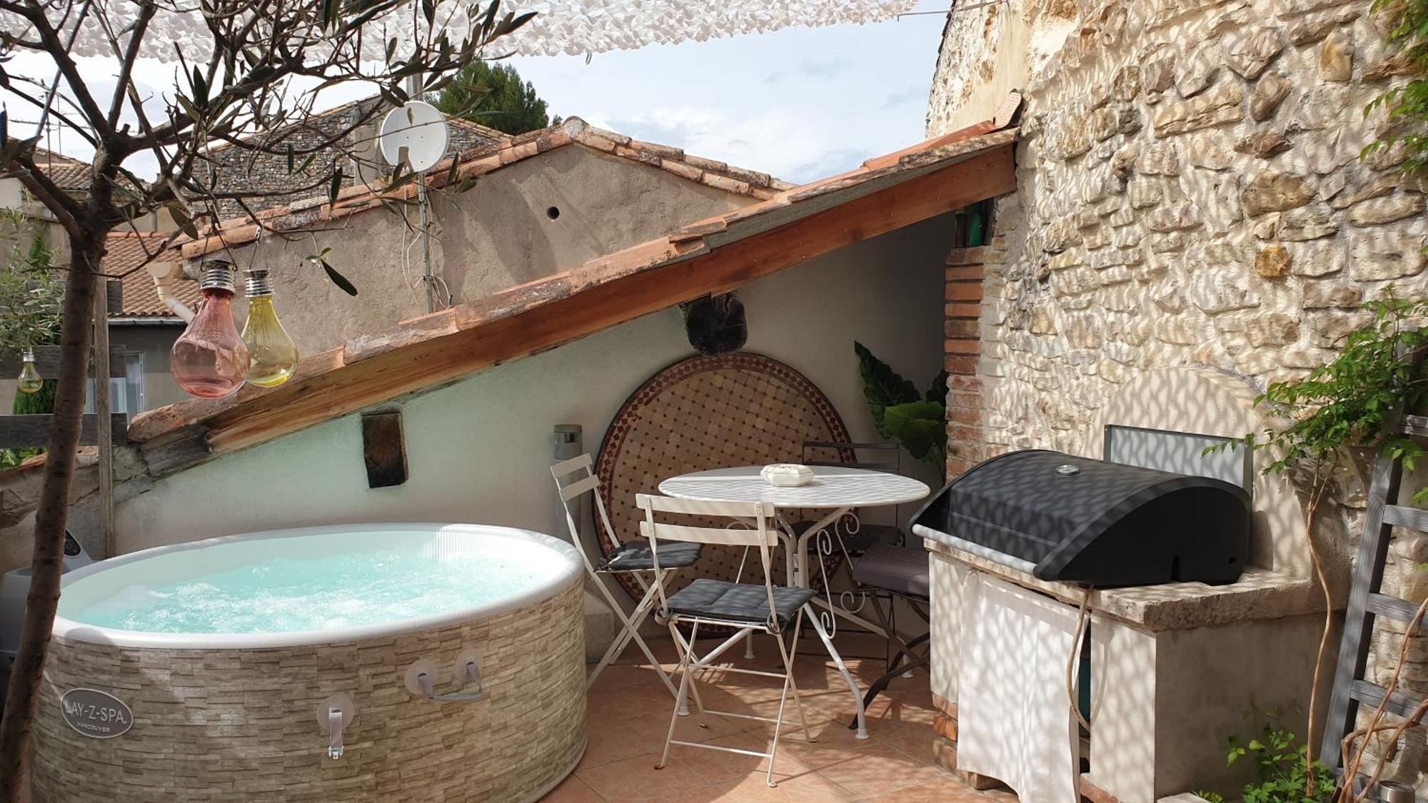Maison Avec Jacuzzi Et Terrasse Sur Les Toits Brignon Luaran gambar